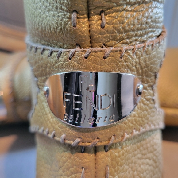 Vintage-FENDI Selleria GOLD leather boots - Picture 5 of 12
